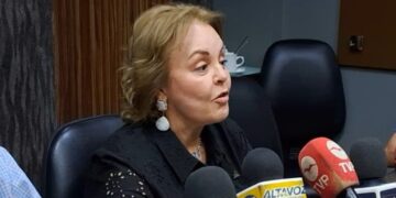 Kenia Moreno asumirá esta presidencia, convirtiéndose en la primera mujer en dirigir el organismo en 59 años y prometiendo continuidad y nuevos proyectos para fortalecer al sector empresarial.