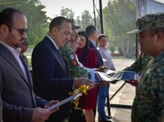 Reconocen labor del 89 Batallón de Infantería en ceremonia con autoridades de Ahome Durante el evento, se entregaron reconocimientos al personal militar por su desempeño en las misiones orientadas a preservar la paz en la región.