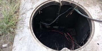 Servicios Públicos de Ahome reportó el corte total de iluminación en la zona tras el robo de infraestructura y cableado eléctrico.