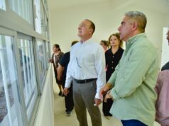Entrega alcalde de Ahome 2 aulas y equipo médico odontológico a CDC Santa Alicia
