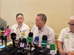 Secretaría de Economía y sector restaurantero de Los Mochis sostienen reunión de trabajo Feliciano Castro Meléndrez presentó programas de apoyo y analizó la estructura económica estatal, donde el sector servicios aporta el 60% del PIB.