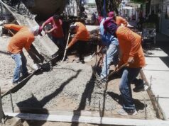 Avanzan en rehabilitación de banquetas y señalización vial en el centro de Los Mochis El programa de reposición registra un 22% de avance en las zonas más dañadas, mientras que la señalización con pintura termoplástica alcanza un 68%.