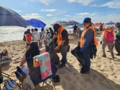 Refuerzan limpieza en Mazatlán con 340 personas encargadas de retirar desechos tras Semana Santa Brigadas de Servicios Públicos y la OAP limpiaron el litoral desde Cerritos hasta el Monumento al Pescador. Con la instalación de 200 contenedores y un despliegue de concientización, el operativo busca preservar la imagen del puerto tras el pico vacacional.