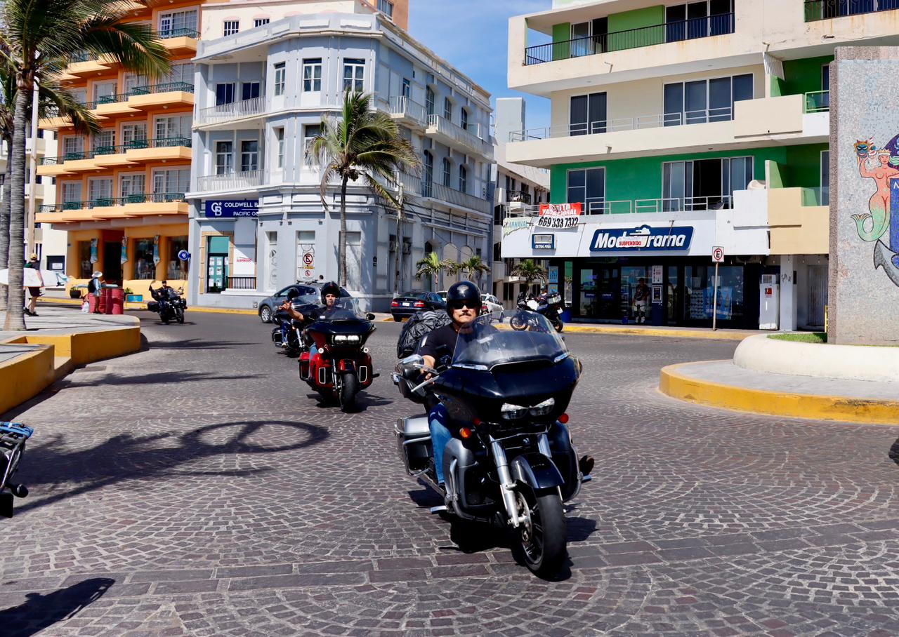 MAZATLAN MOTOCICLISMO 09 ABRIL Desde este jueves el puerto recibe a más de 15,000 motociclistas nacionales y extranjeros para celebrar tres décadas de este evento emblemático.