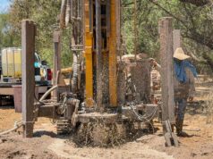 Encuentran agua durante perforación de pozo profundo en Hornillos, El Fuerte El proyecto de infraestructura hidráulica contempla 80 metros lineales de perforación, la instalación de tuberías de 12 y 3 pulgadas hacia el tanque elevado, un equipo de bombeo de 10 HP y su respectivo sistema eléctrico.