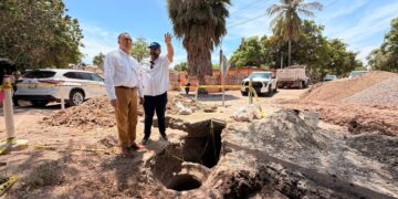 El desgaste y la antigüedad de la infraestructura sanitaria subterránea han originado hundimientos en diversos sectores, un problema estructural acumulado por décadas.