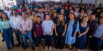 El programa contempla la atención directa a jóvenes para prevenir el delito, así como la instalación de Ferias de Servicios donde se ofrecerán consultas médicas, trámites de Registro Civil y la entrega de apoyos sociales como despensas, sillas de ruedas y aparatos ortopédicos.