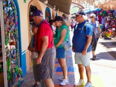 Arriba crucero con más de 4 mil visitantes a Mazatlán La llegada de este buque turístico a la Terminal de Cruceros marca el tercer arribo del mes, sumando más de 12 mil 600 cruceristas que han visitado el puerto sinaloense en los primeros diez días de junio.