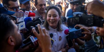 La mandataria estatal invitó a locales y turistas a disfrutar de los destinos del estado de manera responsable y familiar, anticipando que en los próximos días se dará el banderazo oficial al programa especial de prevención y auxilio.