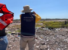 Recibe Juan José Ríos mapas de zonas de peligros de inundación, recopilan datos para estudios de riesgos